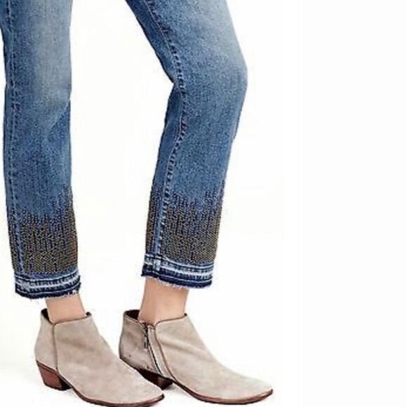 True Religion Cora Mid Rise Straight Crop Jean - 25 - Picture 2 of 12